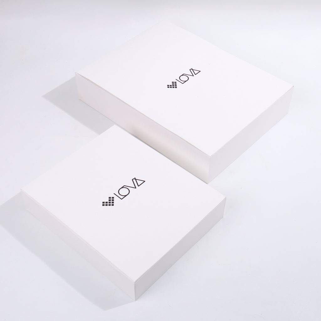 Exclusive Gift Box & Greeting Card